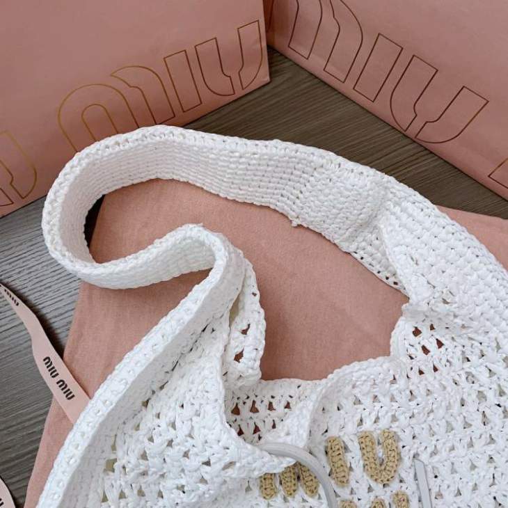 Picture of Miu Miu Handbags _SKUfw184960384fw